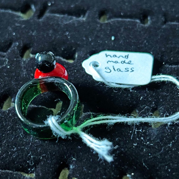 HANDBLOWN GLASS RING, LADIES SIZE 7, RED LADYBUG, BLACK AND WHITE HEAD, BLACK - Picture 2 of 4
